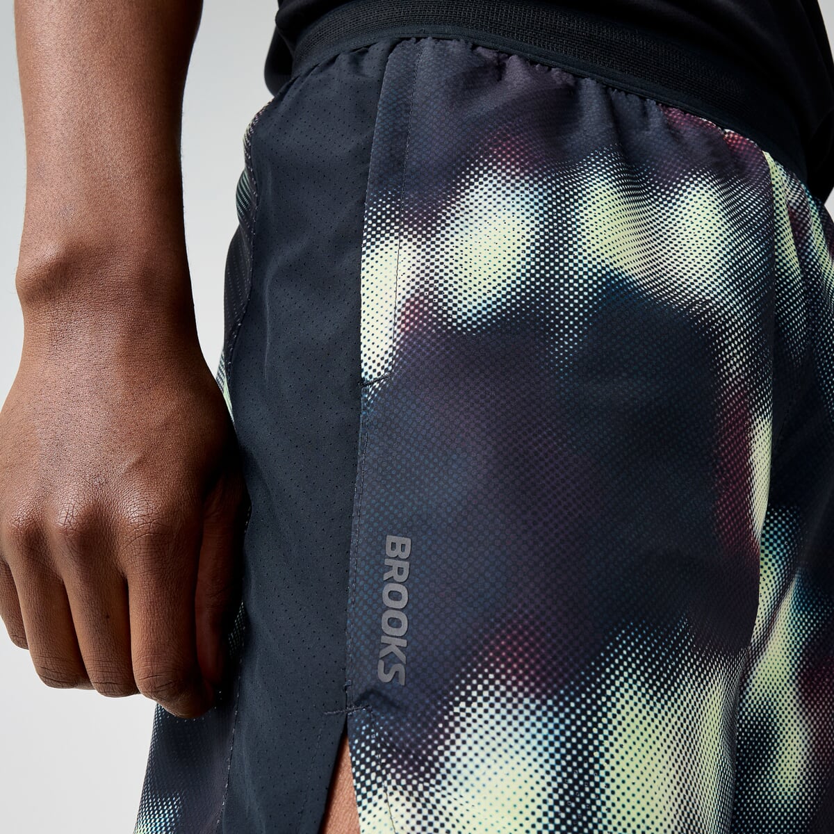 BROOKS Dash Short Printed M