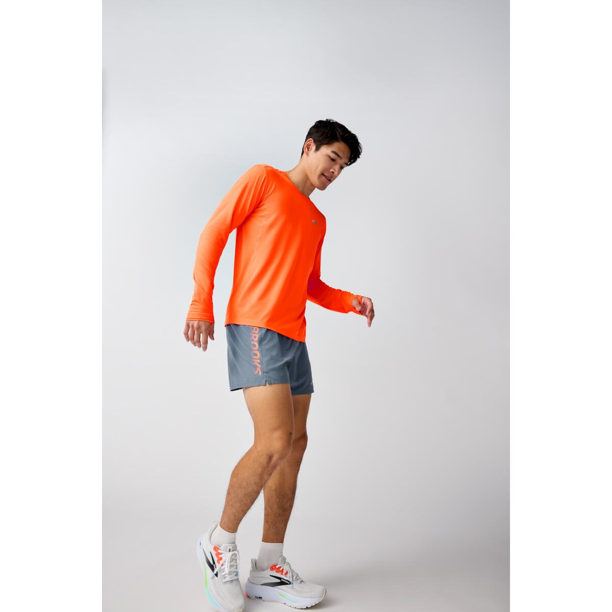 BROOKS Journey 5" Short M