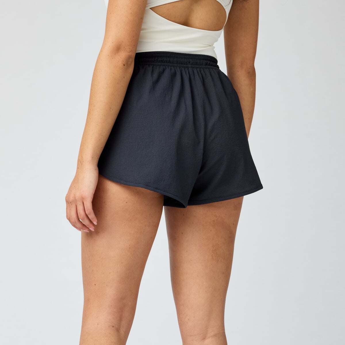 BROOKS Movement 3" Short W