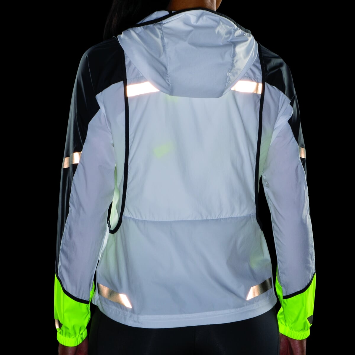 BROOKS Run Visible Jacket W