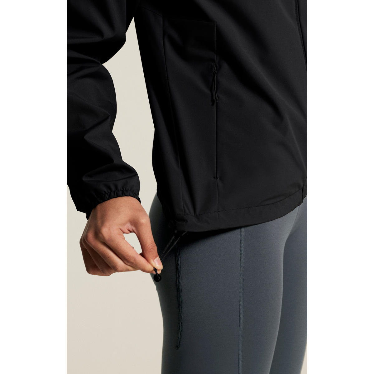 Essence Hydro Jacket 2 W
