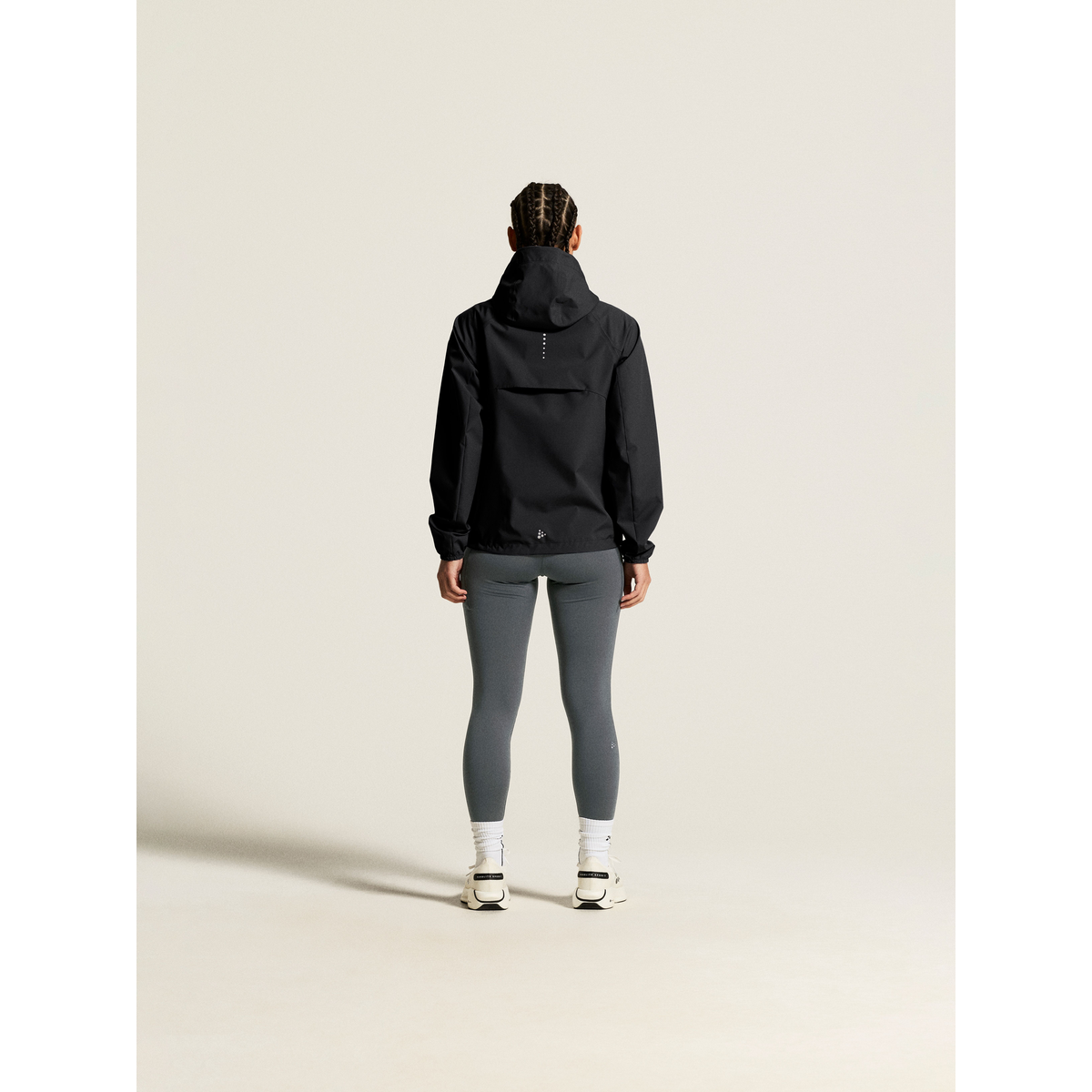 Essence Hydro Jacket 2 W