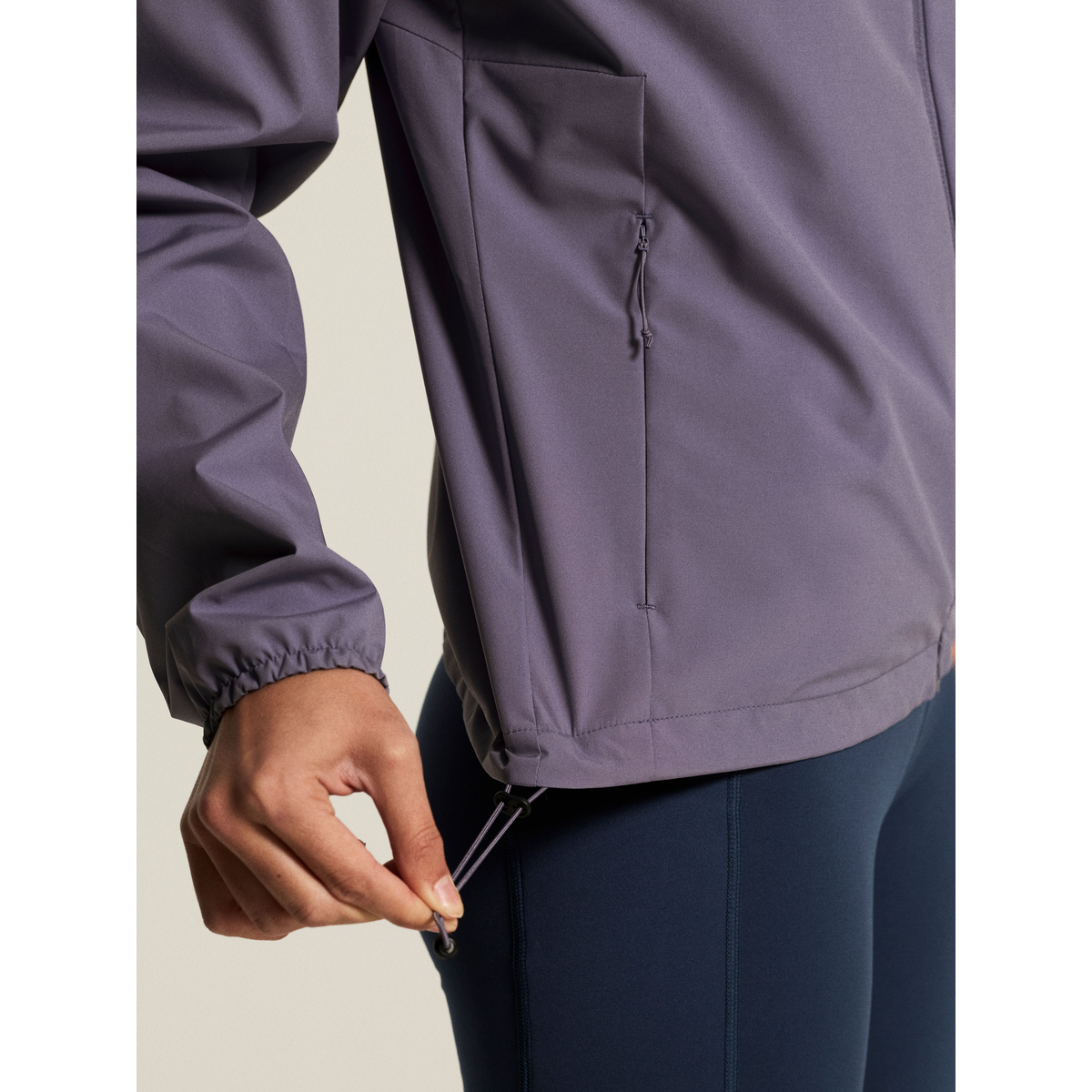 Essence Hydro Jacket 2 W