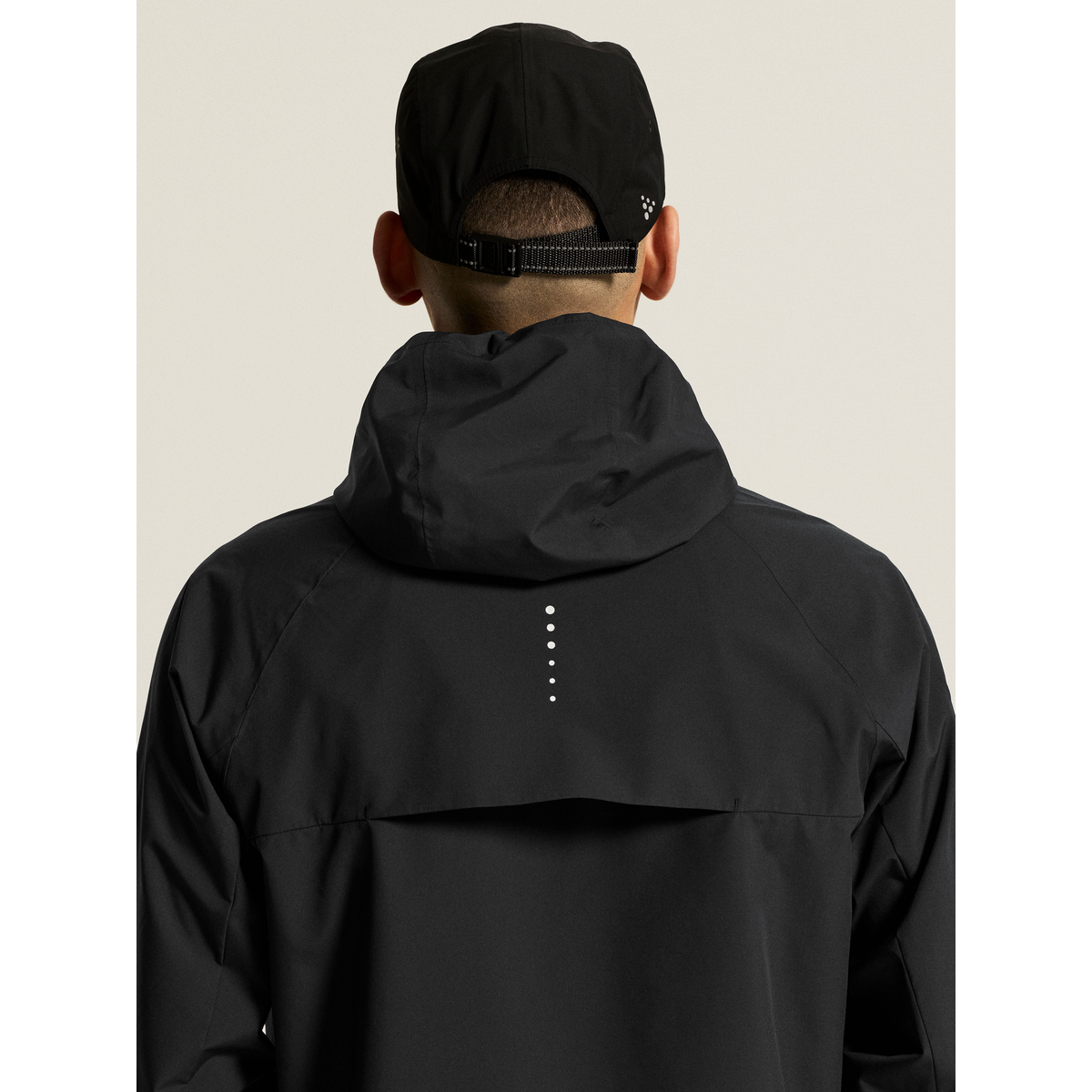 Essence Hydro Jacket 2 M