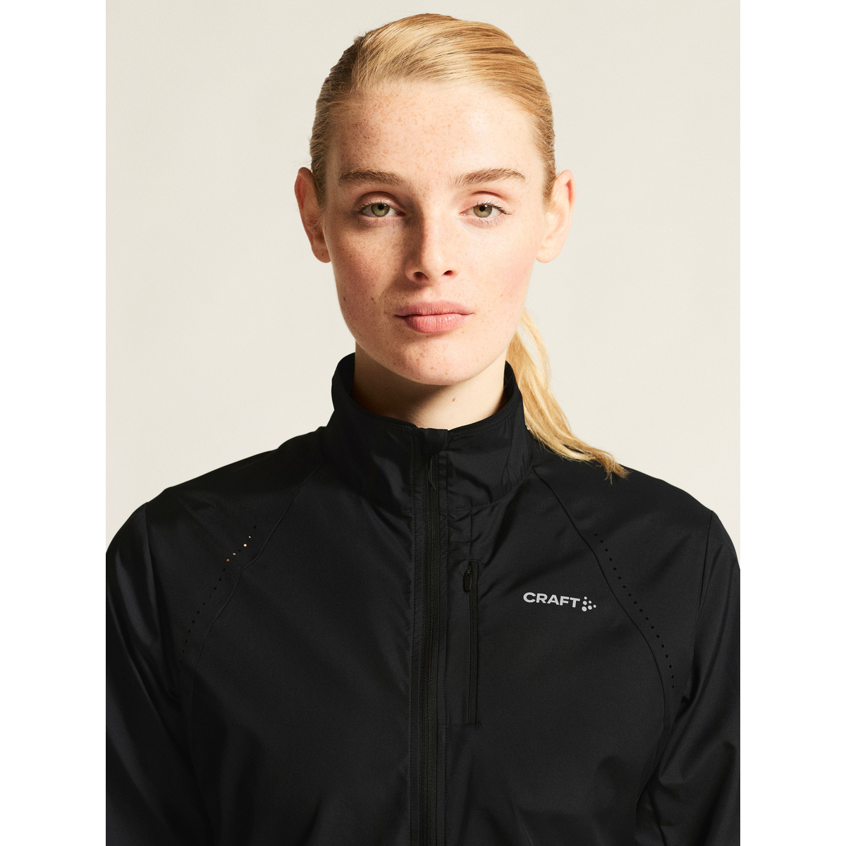 Essence Wind Jacket 2 W
