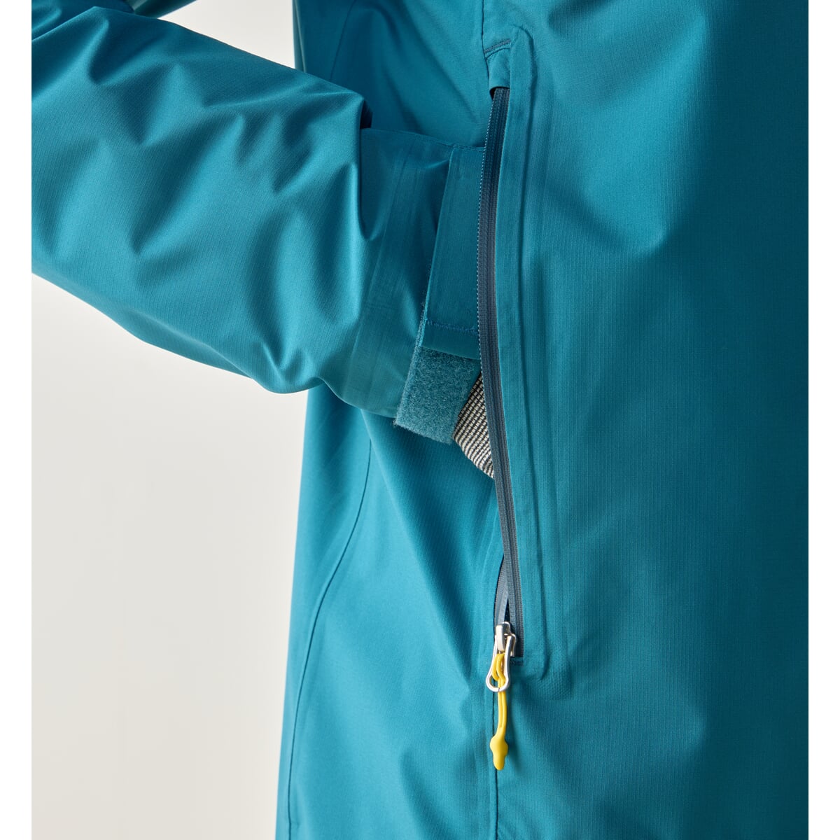 Bunda Haglöfs L.I.M AIRAK 2,5l