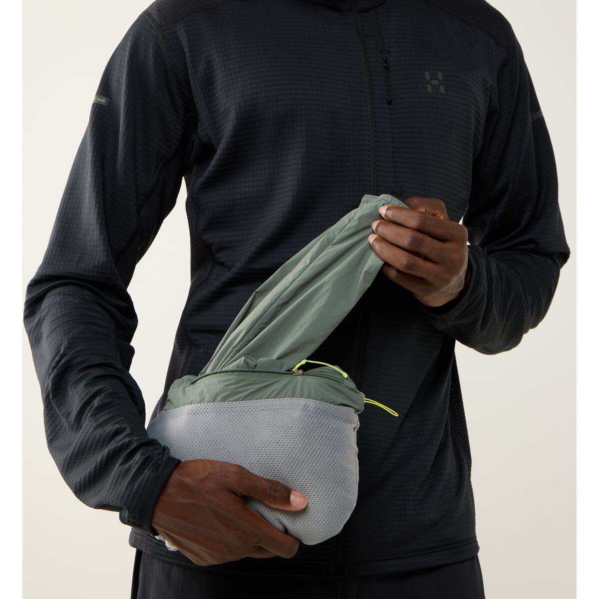 Bunda Haglöfs L.I.M Mimic Barr