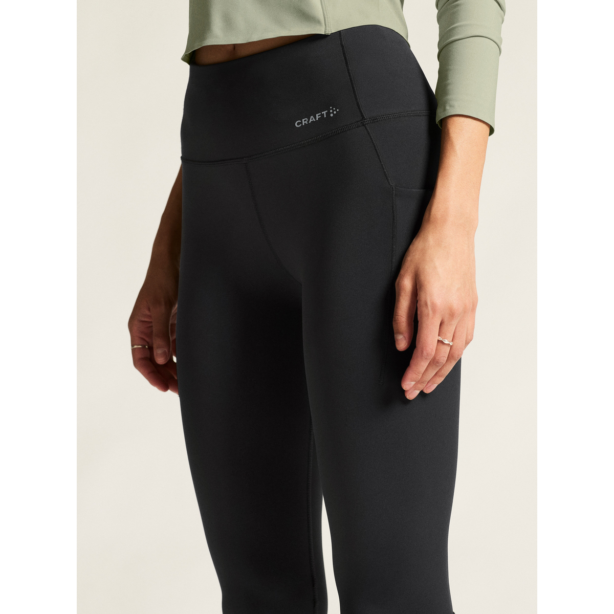 Essence Capri 3 W