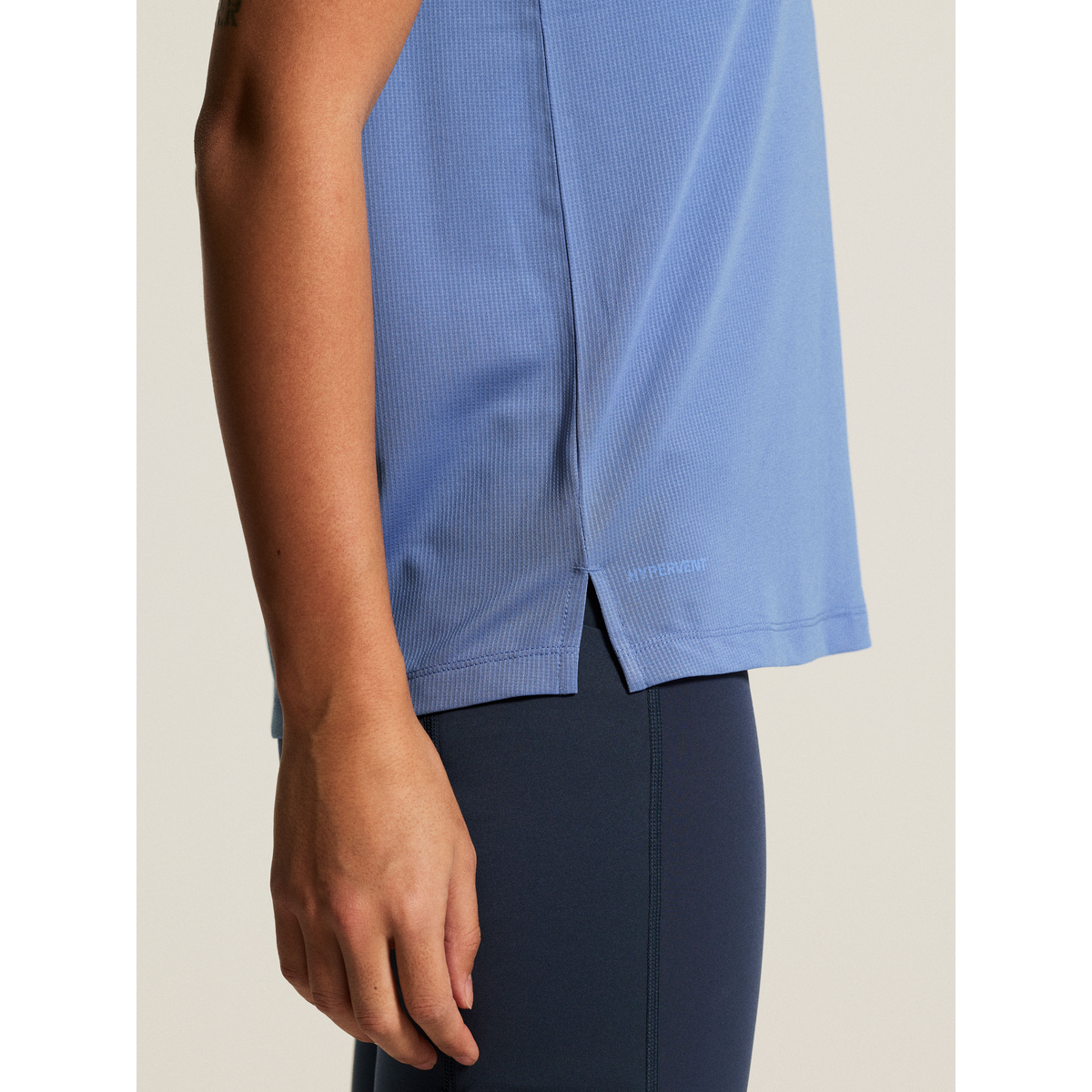 Essence Logo Tee 2 W