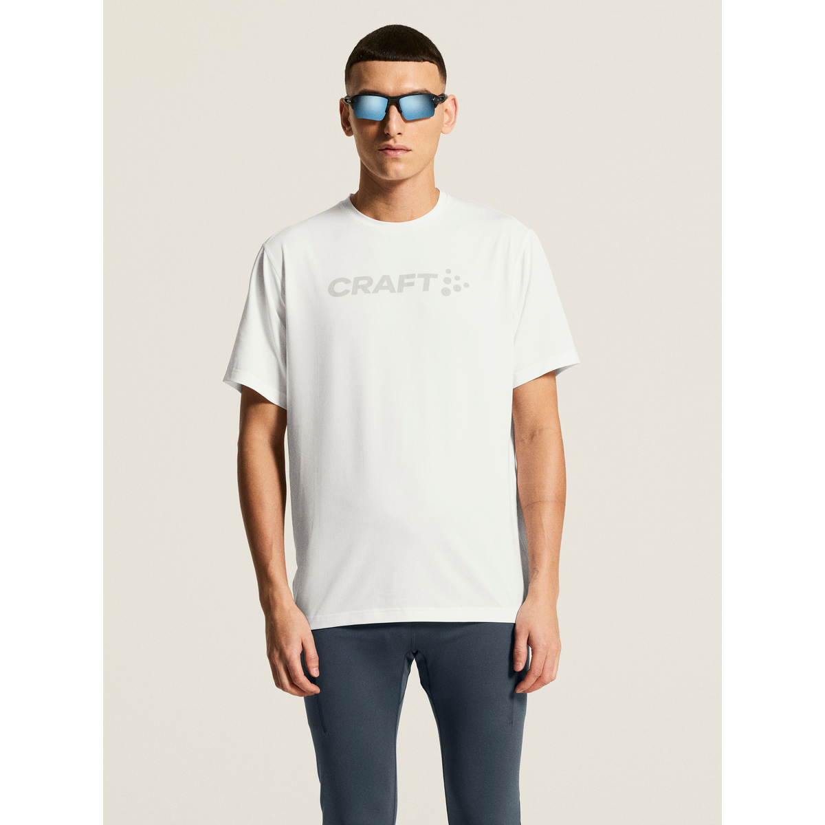Essence Logo Tee 2 M