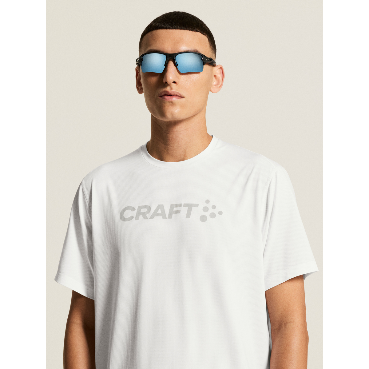 Essence Logo Tee 2 M