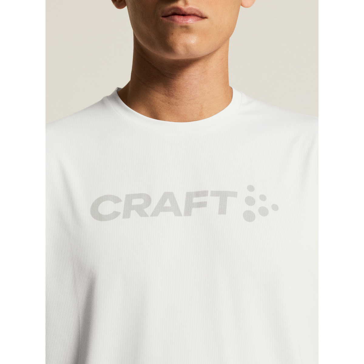 Essence Logo Tee 2 M