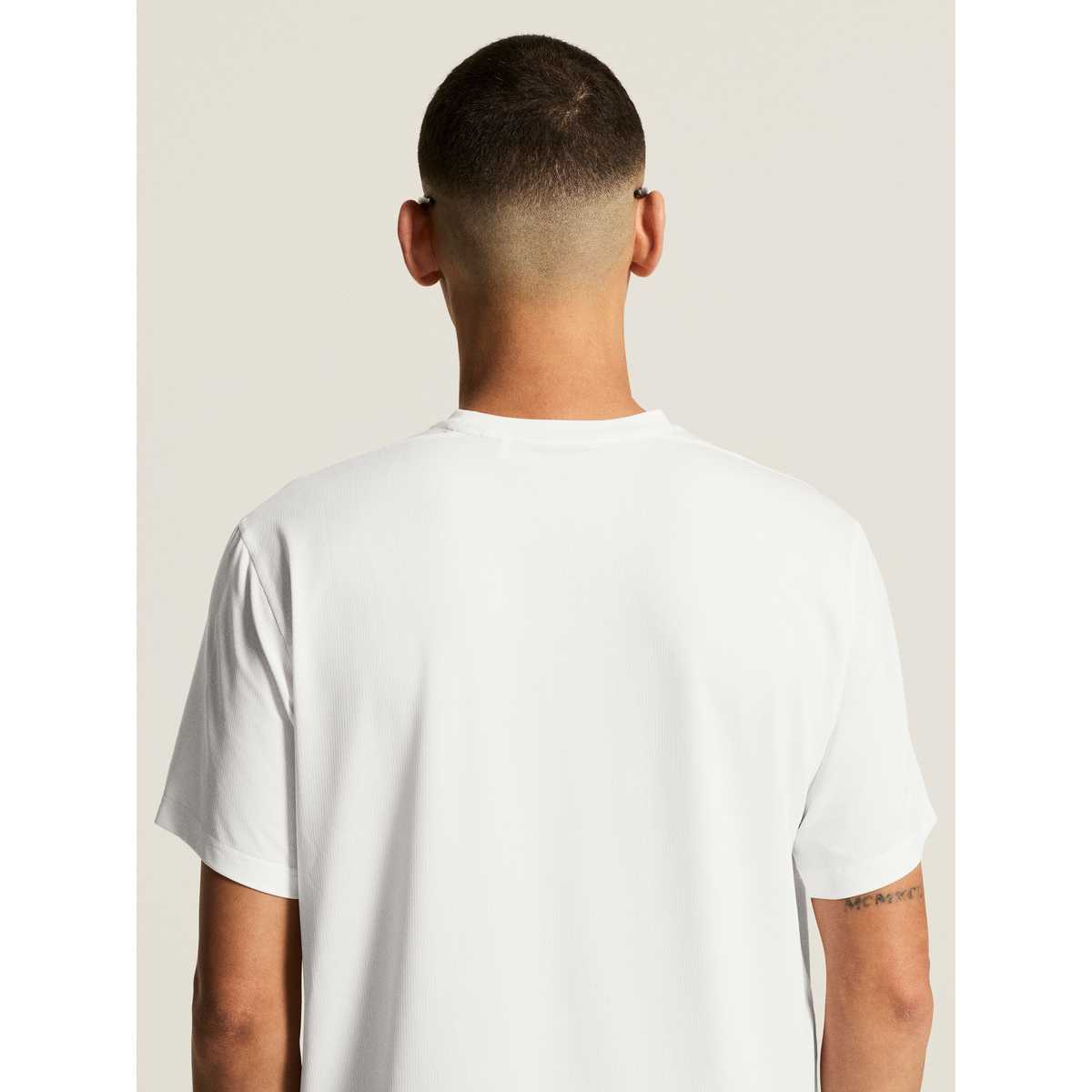 Essence Logo Tee 2 M