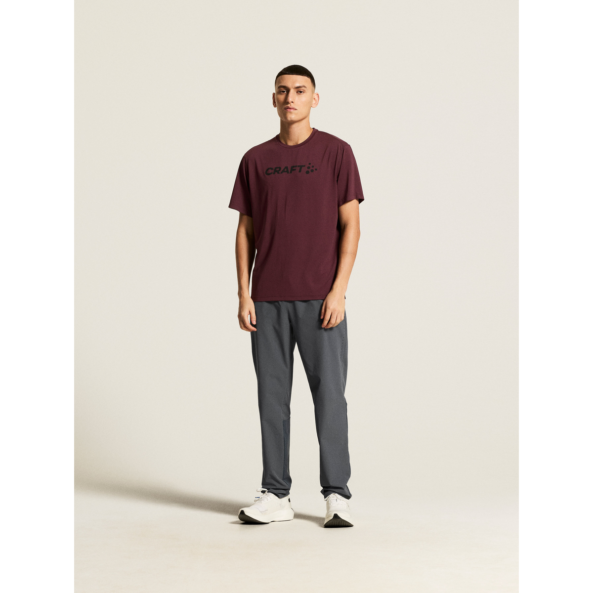 Essence Logo Tee 2 M