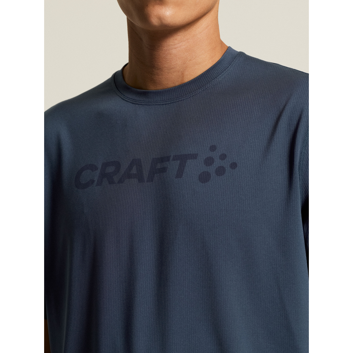 Essence Logo Tee 2 M