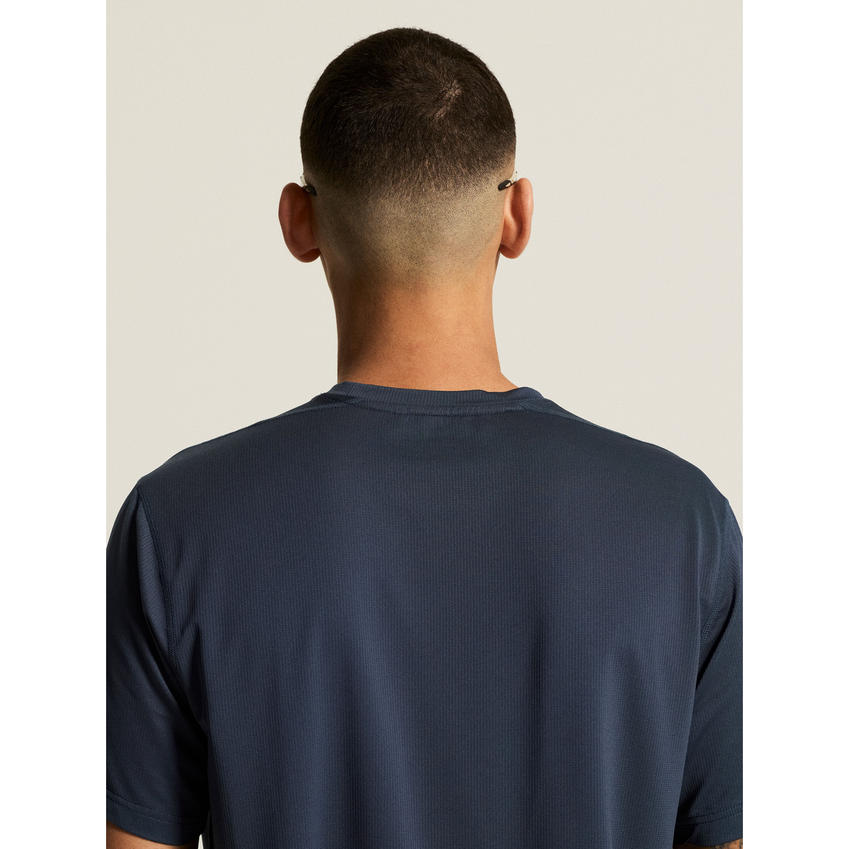 Essence Logo Tee 2 M