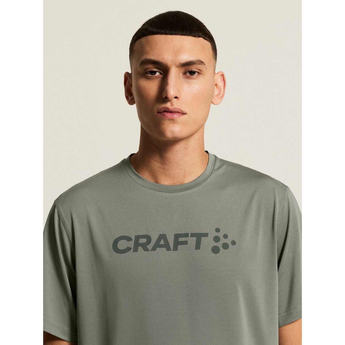 Essence Logo Tee 2 M