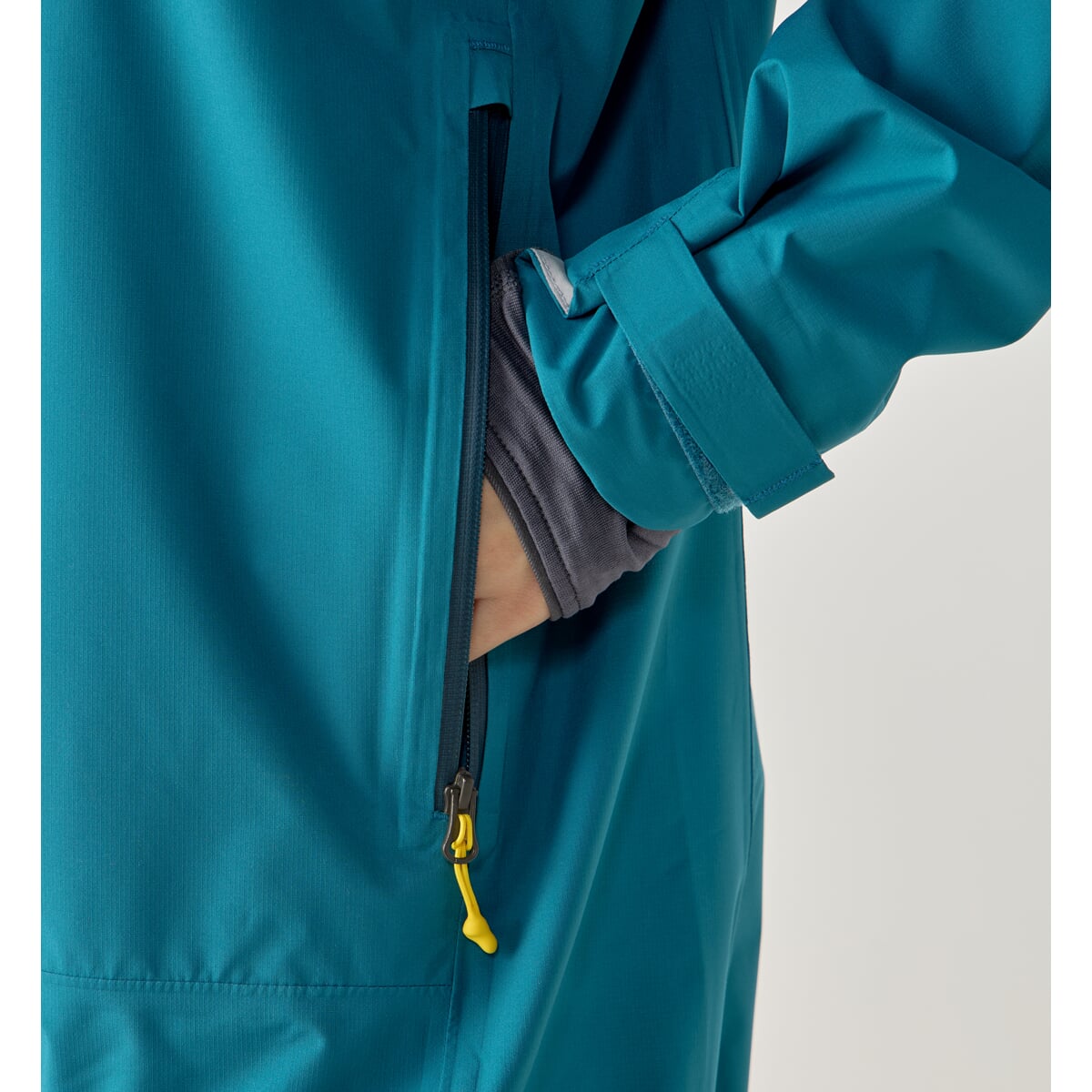 Bunda Haglöfs L.I.M AIRAK 2,5l