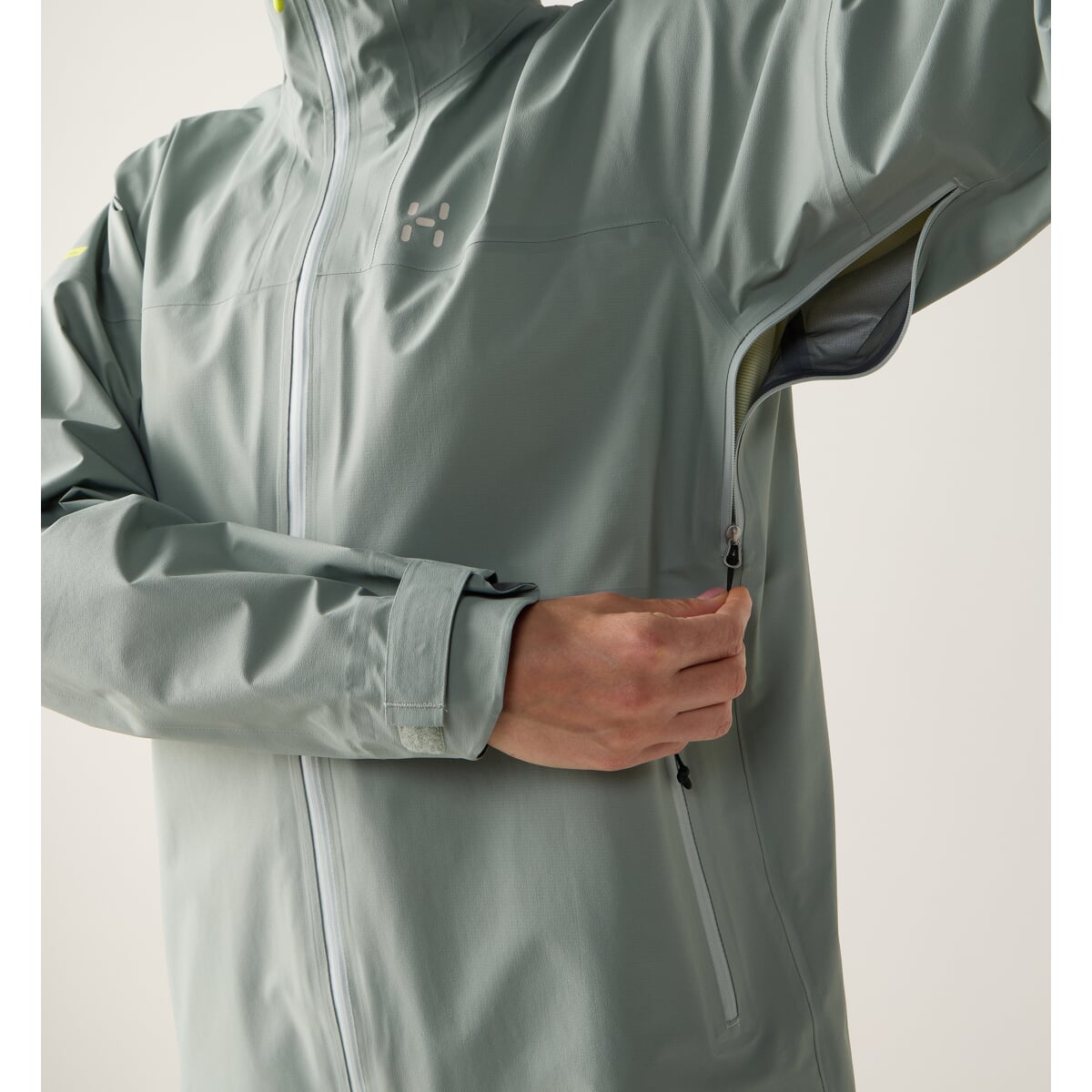 Bunda Haglöfs L.I.M AIRAK  GTX